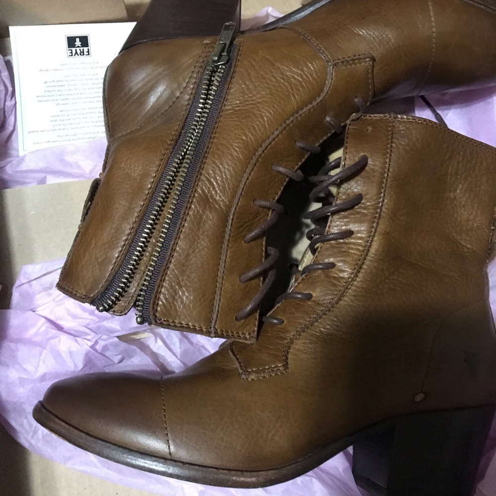 COPY - Frye Courtney lace up boots